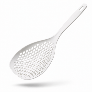 Plastic pasta spoon
